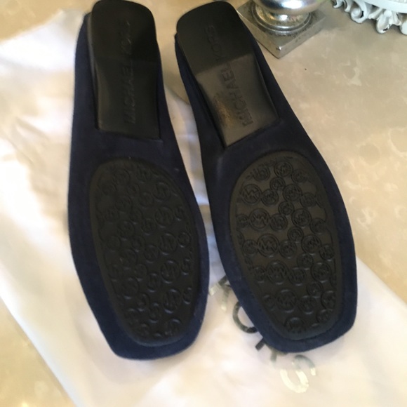 Michael Kors navy suede shoes - Picture 6 of 8